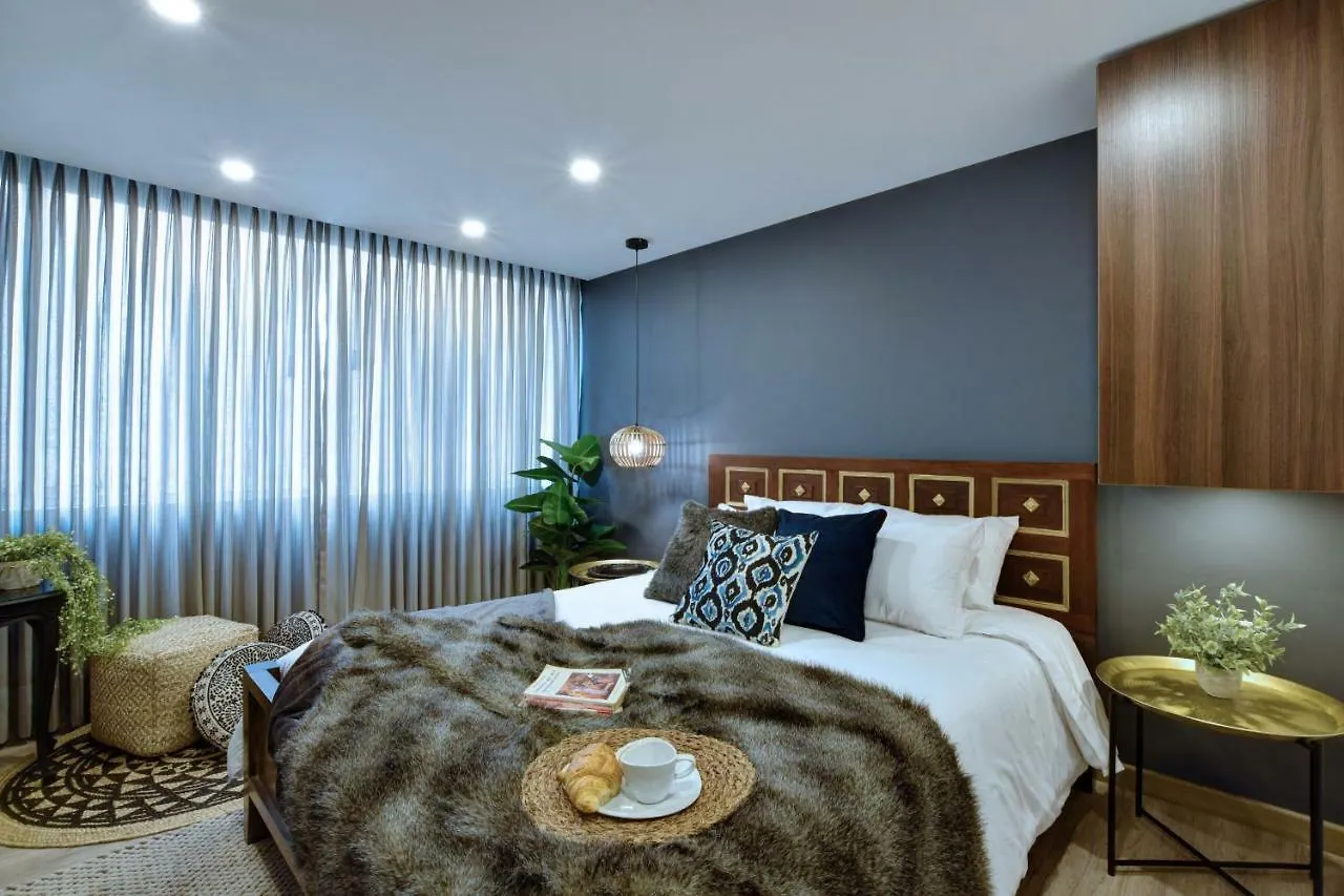 Apartament Konrad Suites By Lifeafar Bogotá